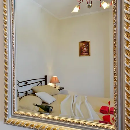 Alex Apartment *