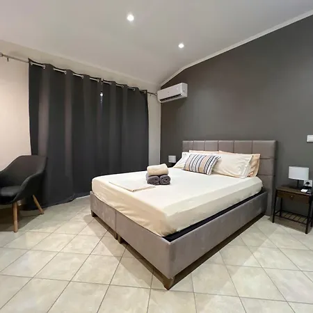 Alex Apartment *