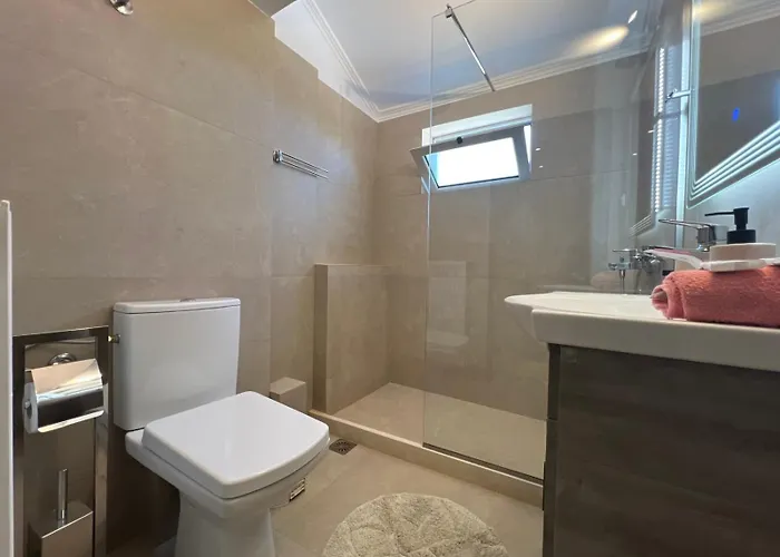 Alex Lägenhet Virós