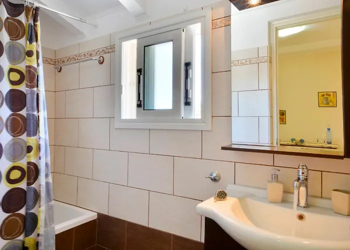 Alex Apartman *